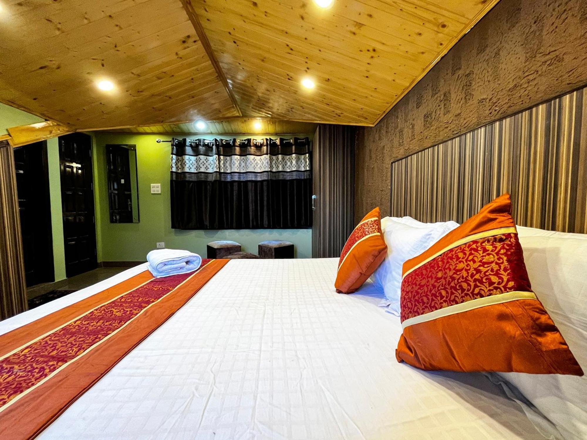 Puri'S Bnb Shimla Exterior photo