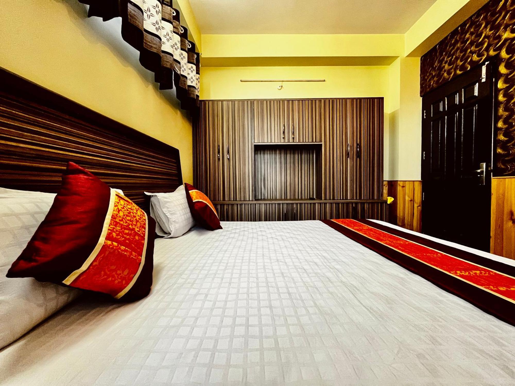 Puri'S Bnb Shimla Exterior photo