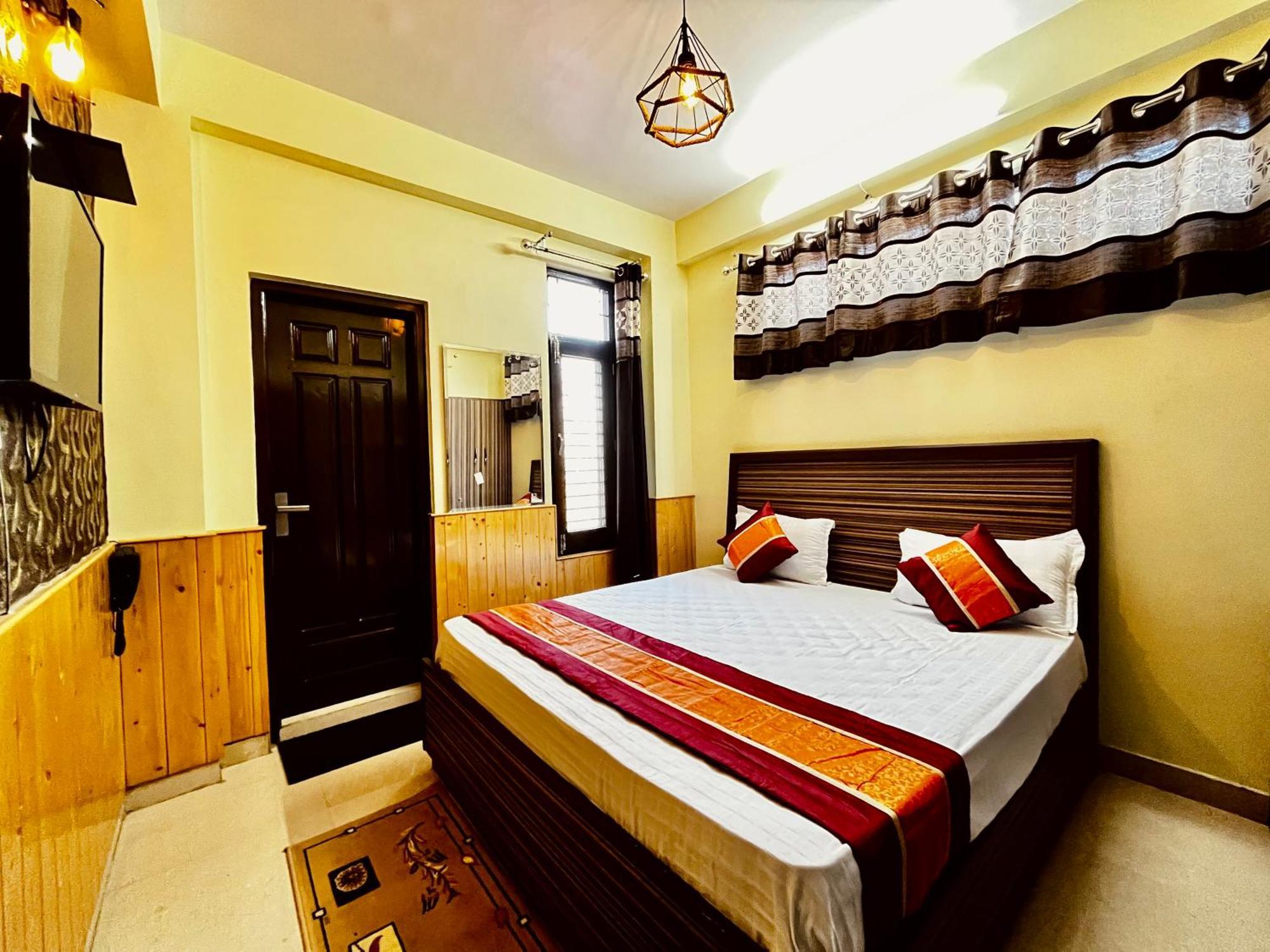 Puri'S Bnb Shimla Exterior photo